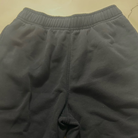 Dark navy blue under armour sweatpants, size small - Picture 3 of 3